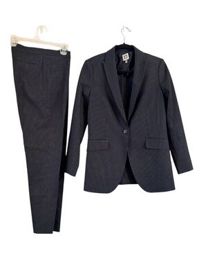 Anne Klein Black Pinstripe 2 Piece Pant Suit Size 6